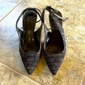 EUC White House Black Market Shoes Sz 8m